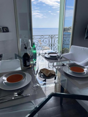 Sea View Apartment 5 min from Monaco